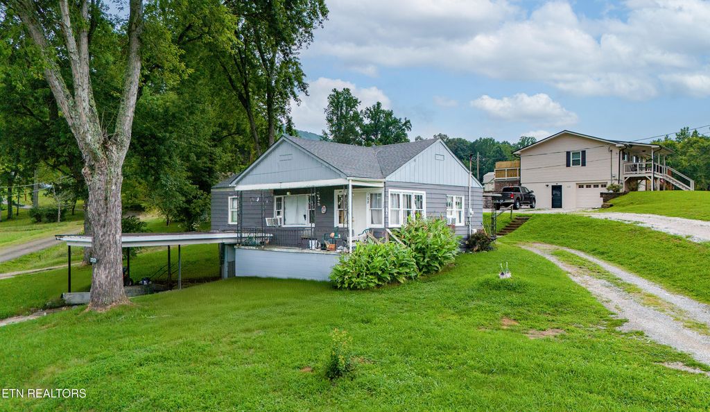 Photo of 108 Zeni Lane, Harriman, TN 37748 (MLS # 1321744)