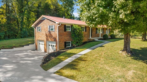 Tiny photo for 10604 Pinedale Drive, Knoxville, TN 37922 (MLS # 1357266)