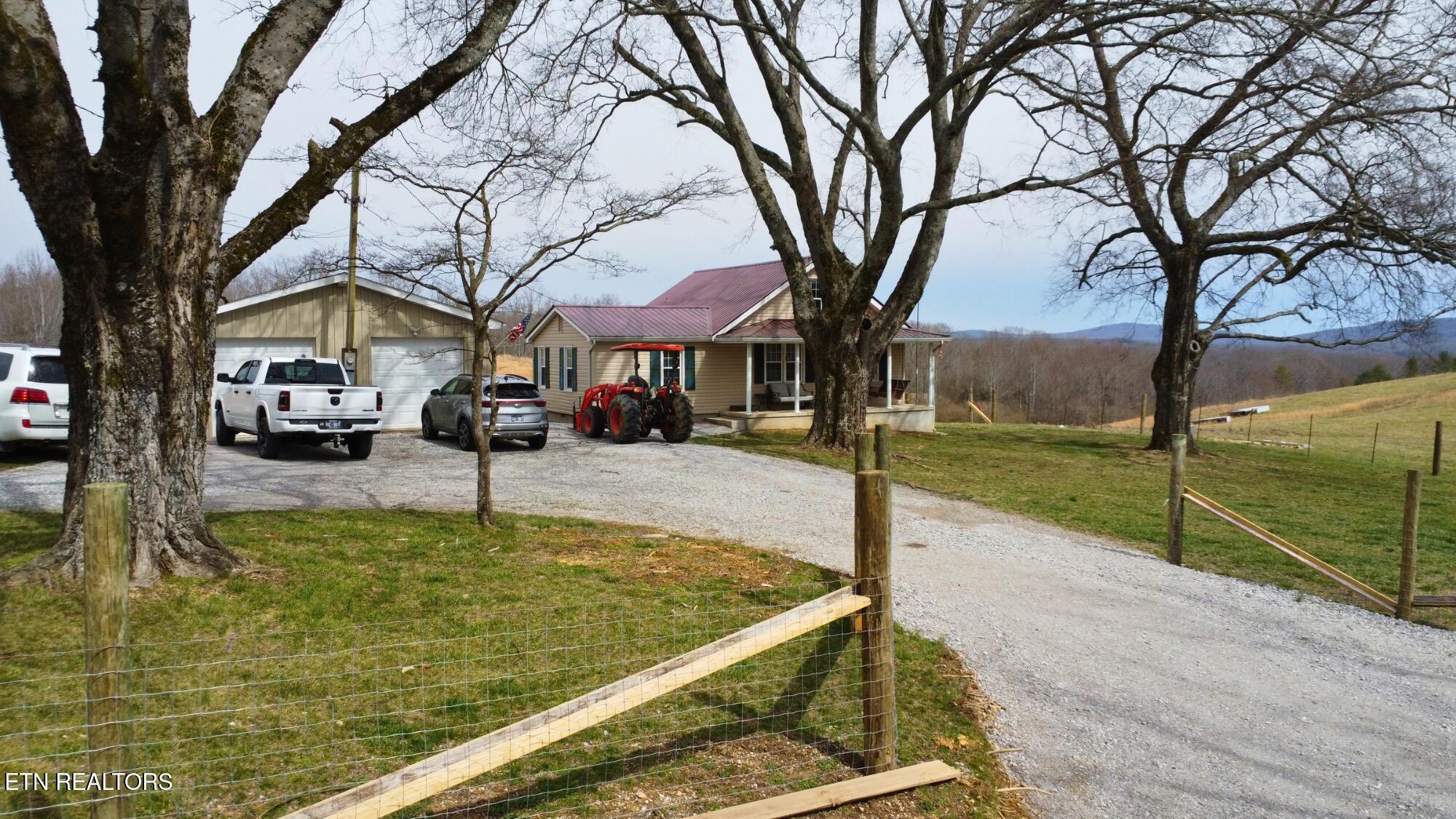 5446 Dogwood Rd