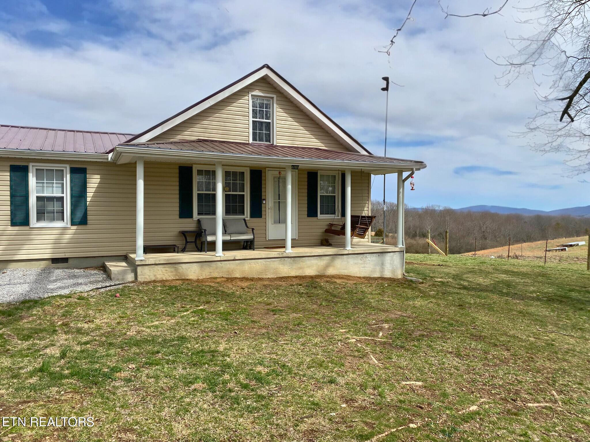 5446 Dogwood Rd