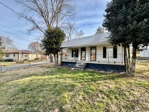 Photo of 204 N Niota Rd, Englewood, TN 37329 (MLS # 1328387)