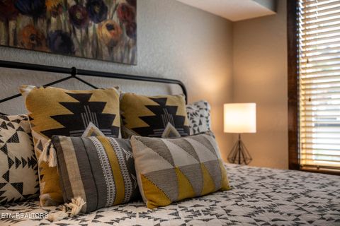 Tiny photo for 2046 Slippery Rock Circle, Sevierville, TN 37862 (MLS # 1325861)