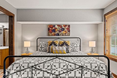 Tiny photo for 2046 Slippery Rock Circle, Sevierville, TN 37862 (MLS # 1325861)