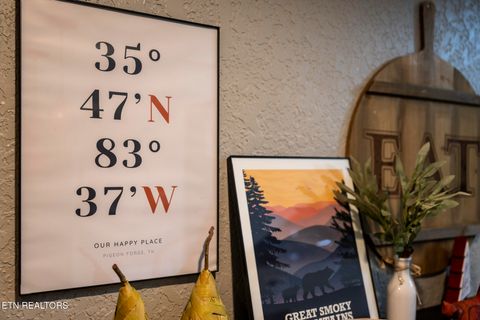 Tiny photo for 2046 Slippery Rock Circle, Sevierville, TN 37862 (MLS # 1325861)