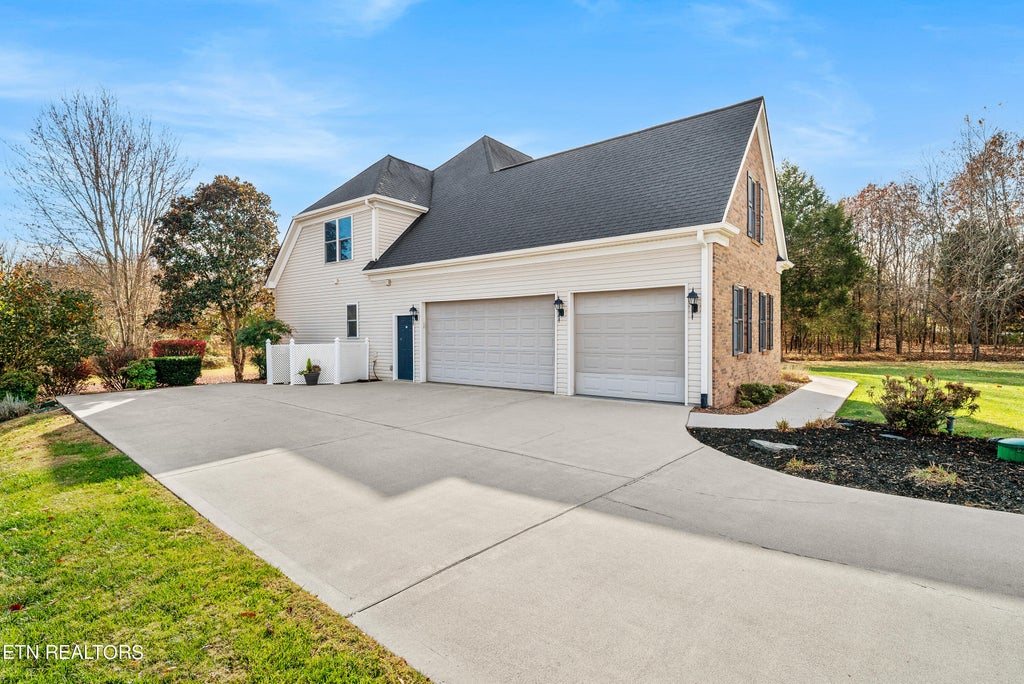 Photo of 198 Golanvyi Tr, Vonore, TN 37885 (MLS # 1245179)