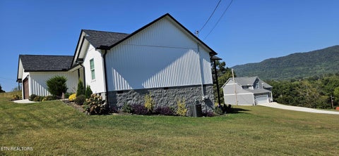 Tiny photo for 214 Morton Rd, LaFollette, TN 37766 (MLS # 1357542)