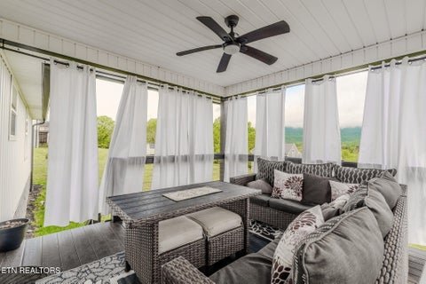Tiny photo for 214 Morton Rd, LaFollette, TN 37766 (MLS # 1357542)