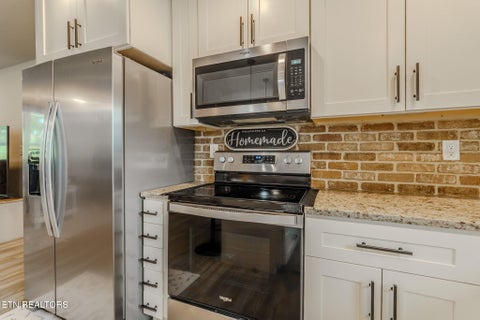 Tiny photo for 214 Morton Rd, LaFollette, TN 37766 (MLS # 1357542)