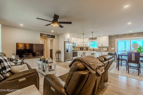 Tiny photo for 214 Morton Rd, LaFollette, TN 37766 (MLS # 1357542)