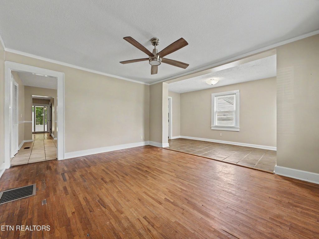 Photo of 120 Lonas Drive, Maryville, TN 37803 (MLS # 1349047)