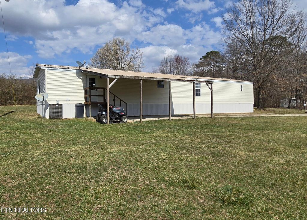Photo of 141 Reuben Lane, Wartburg, TN 37887 (MLS # 1293613)