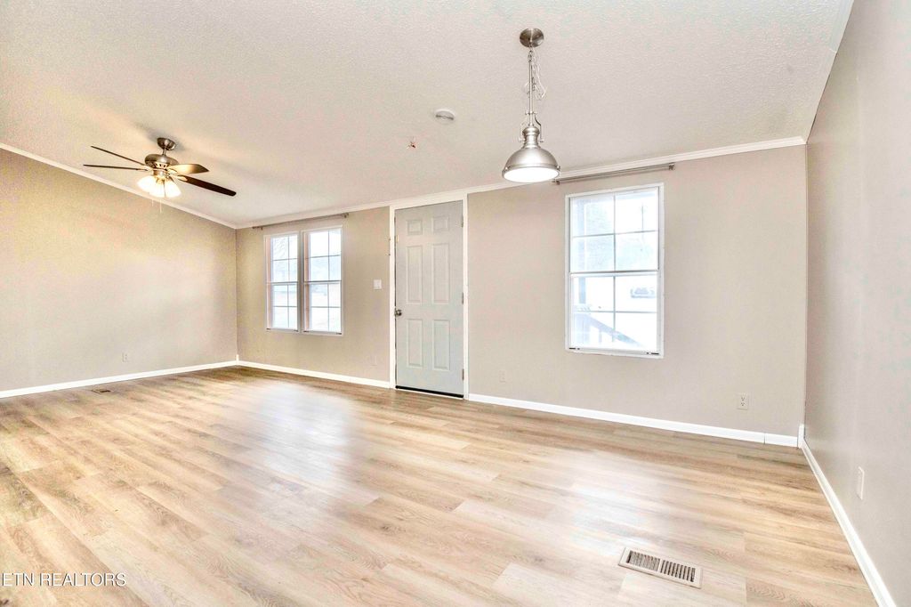 Photo of 7645 Hunters Ridge Way, Knoxville, TN 37914 (MLS # 1330791)