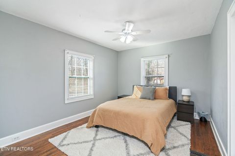 Tiny photo for 920 Oak Grove Lane, Knoxville, TN 37919 (MLS # 1317570)