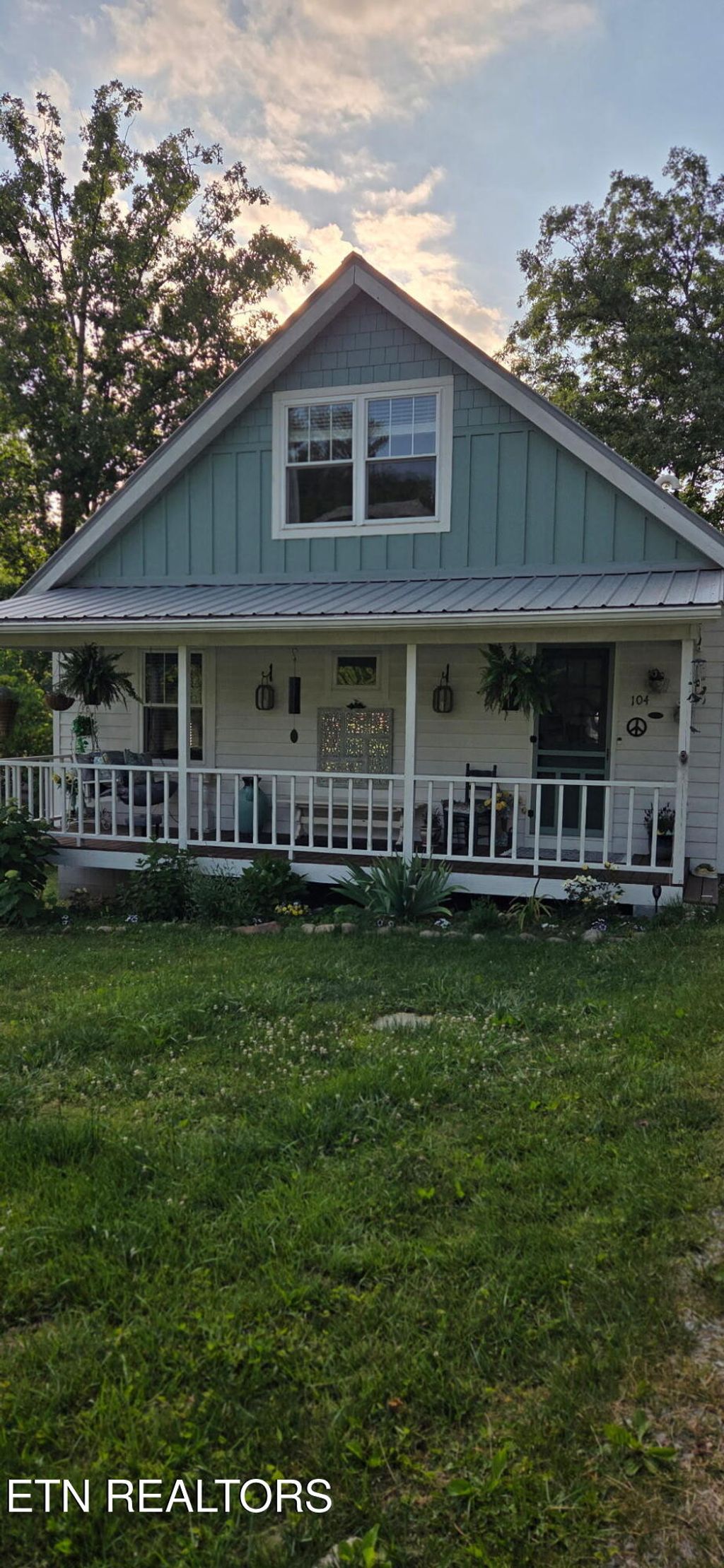 Photo of 104 Peace Pipe, Crossville, TN 38572 (MLS # 1332864)