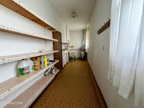 Tiny photo for 302 S Apache Rd, Clinton, TN 37716 (MLS # 1334788)