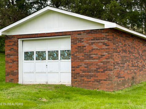 Tiny photo for 302 S Apache Rd, Clinton, TN 37716 (MLS # 1334788)