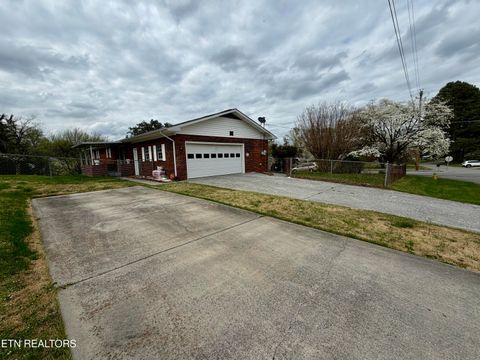 Tiny photo for 302 S Apache Rd, Clinton, TN 37716 (MLS # 1334788)