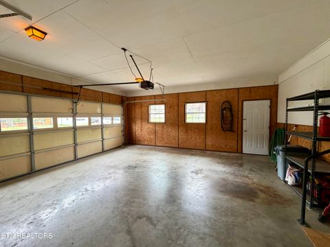 Tiny photo for 302 S Apache Rd, Clinton, TN 37716 (MLS # 1334788)