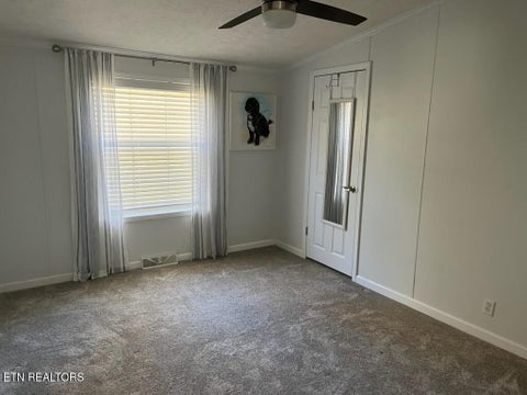 Tiny photo for 124 Oak Grove Lane, Rocky Top, TN 37769 (MLS # 1360310)
