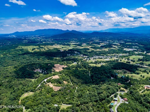 Tiny photo for 55 Oak Lake Drive, Sevierville, TN 37876 (MLS # 1357433)