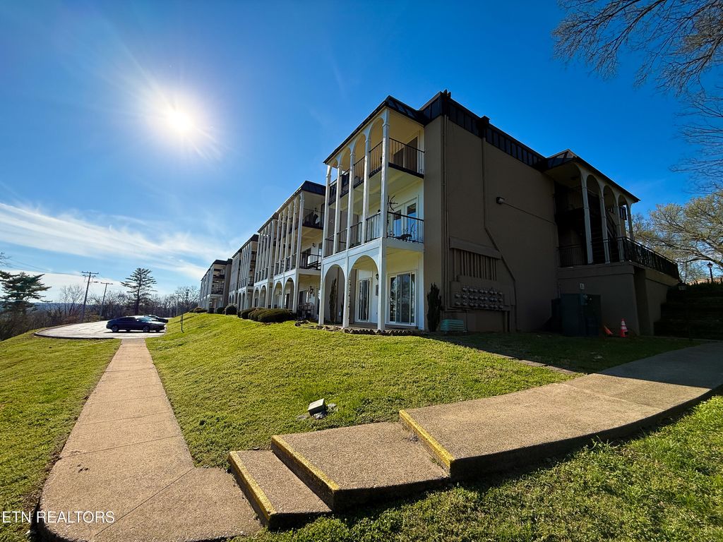 Photo of 5709 Lyons View Pike #4104, Knoxville, TN 37919 (MLS # 1336485)
