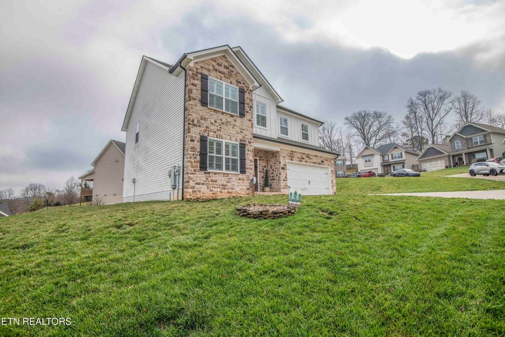 Photo of 3358 Flagstaff Lane, Knoxville, TN 37931 (MLS # 1325876)