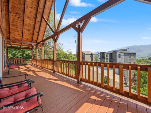 Tiny photo for 920 W Cedar Lane, Gatlinburg, TN 37738 (MLS # 1357567)