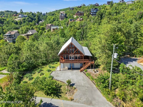 Tiny photo for 920 W Cedar Lane, Gatlinburg, TN 37738 (MLS # 1357567)