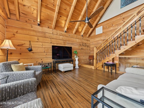 Tiny photo for 920 W Cedar Lane, Gatlinburg, TN 37738 (MLS # 1357567)