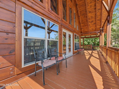 Tiny photo for 920 W Cedar Lane, Gatlinburg, TN 37738 (MLS # 1357567)
