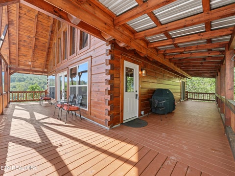Tiny photo for 920 W Cedar Lane, Gatlinburg, TN 37738 (MLS # 1357567)