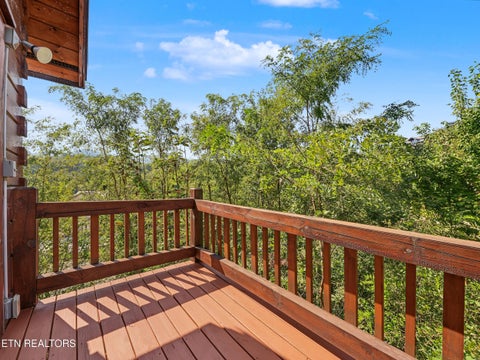 Tiny photo for 920 W Cedar Lane, Gatlinburg, TN 37738 (MLS # 1357567)