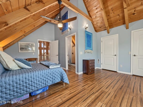 Tiny photo for 920 W Cedar Lane, Gatlinburg, TN 37738 (MLS # 1357567)