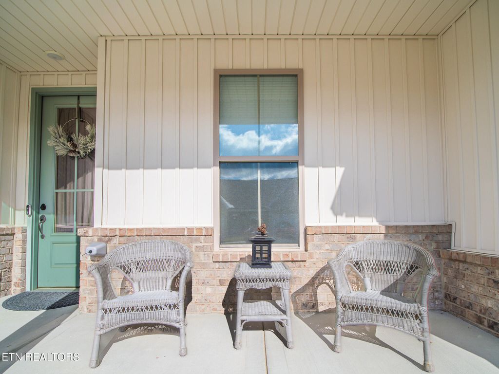 Photo of 113 Elise Way, Lenoir City, TN 37771 (MLS # 1327707)