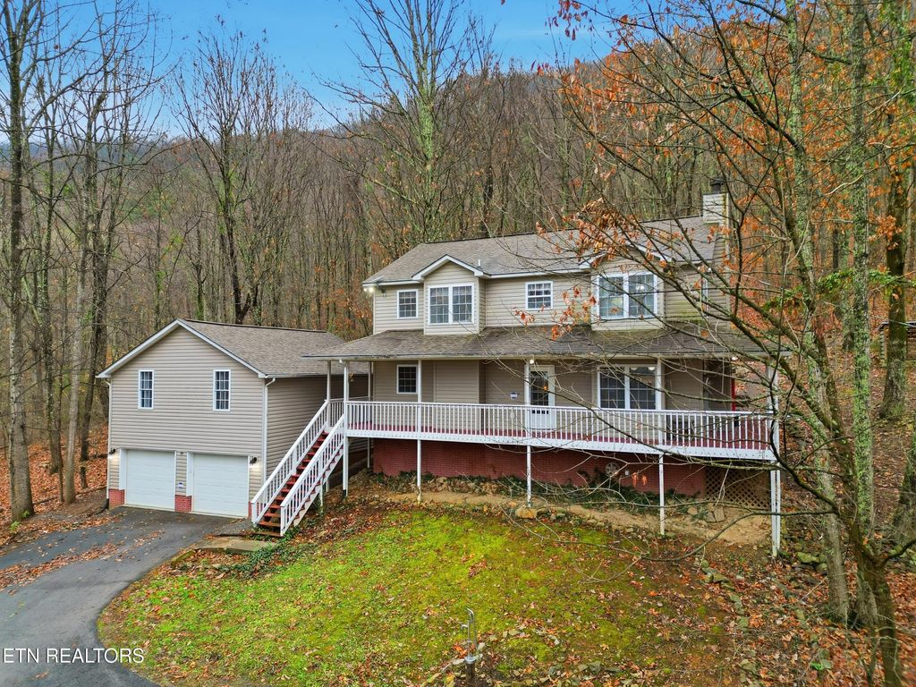 Photo of 3772 Chilly Springs Rd, Maryville, TN 37803 (MLS # 1323908)