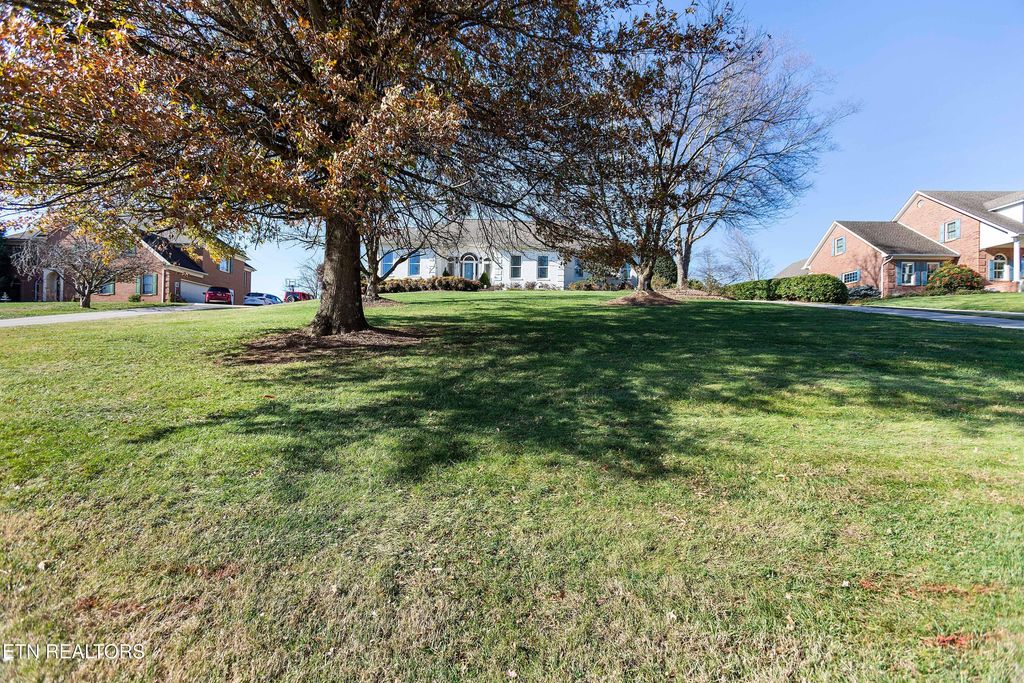 Photo of 8829 Rosemont Blvd, Knoxville, TN 37923 (MLS # 1321879)