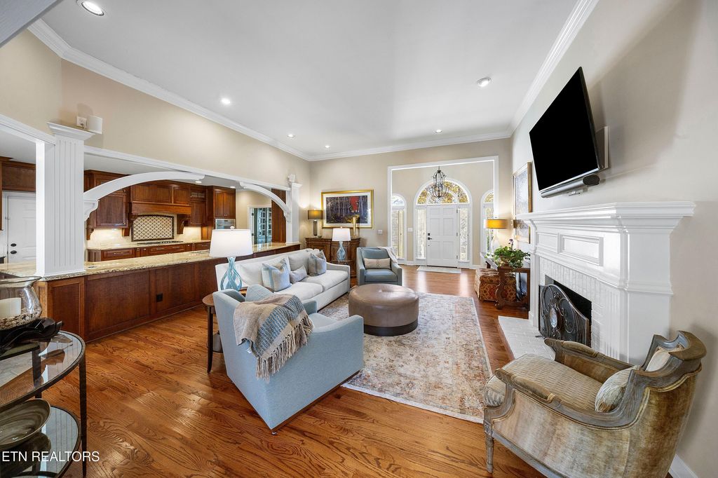 Photo of 8829 Rosemont Blvd, Knoxville, TN 37923 (MLS # 1321879)