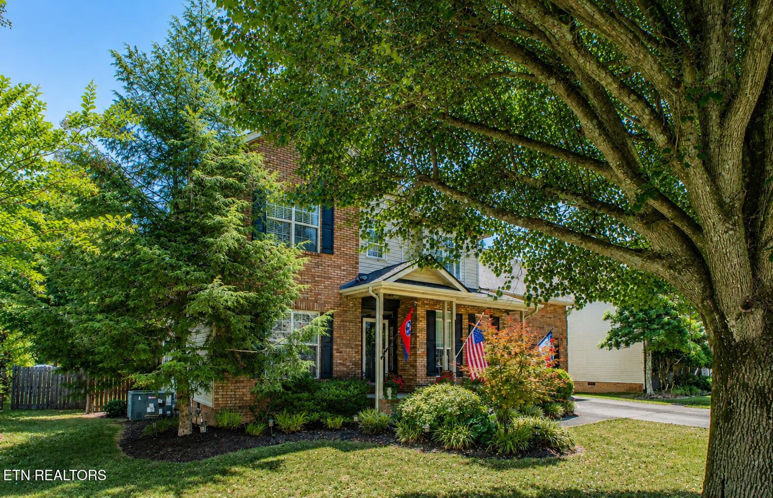 7228 Autumn View Lane