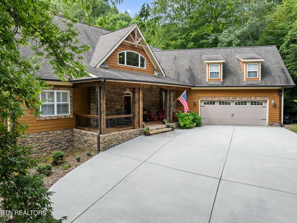 Photo of 106 Sunshine Way, Townsend, TN 37882 (MLS # 1311612)
