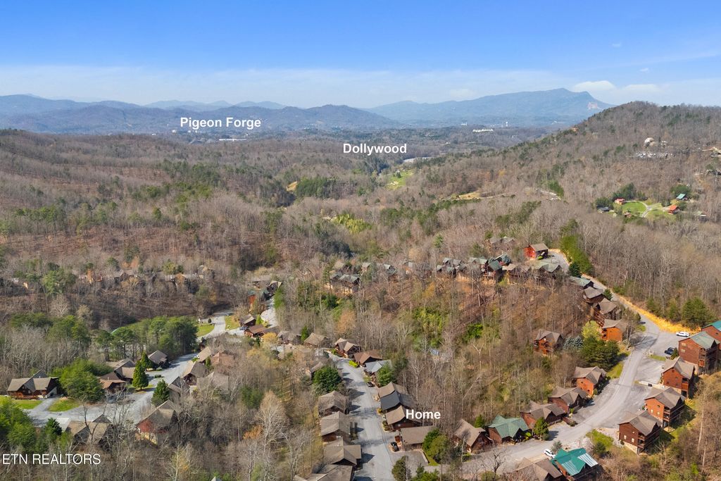 Photo of 1529 Bears Den Way, Sevierville, TN 37862 (MLS # 1333864)