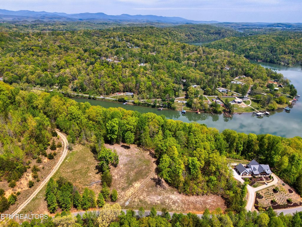 Photo of 23 Sheerwater Rd, Kingston, TN 37763 (MLS # 1326581)