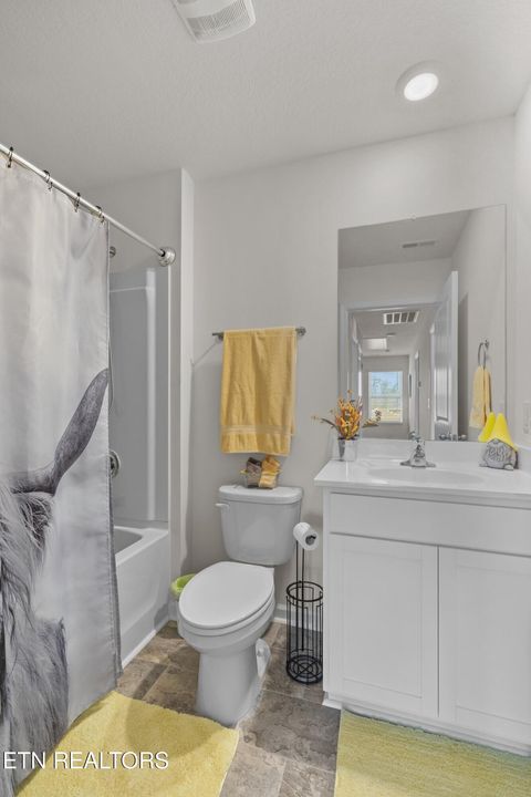 Tiny photo for 573 Cliff St, Morristown, TN 37814 (MLS # 1323419)