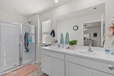 Tiny photo for 573 Cliff St, Morristown, TN 37814 (MLS # 1323419)