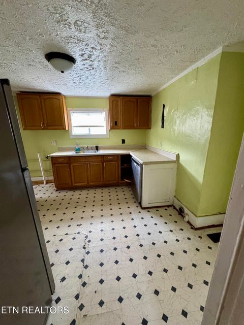 Tiny photo for 2710 Piedmont Street St, Knoxville, TN 37921 (MLS # 1327072)