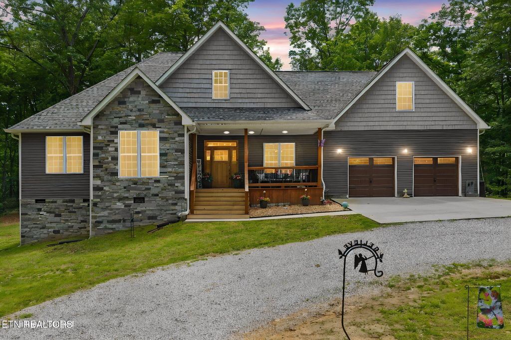 Photo of 617 Icy Cove Tr, Monterey, TN 38574 (MLS # 1342754)