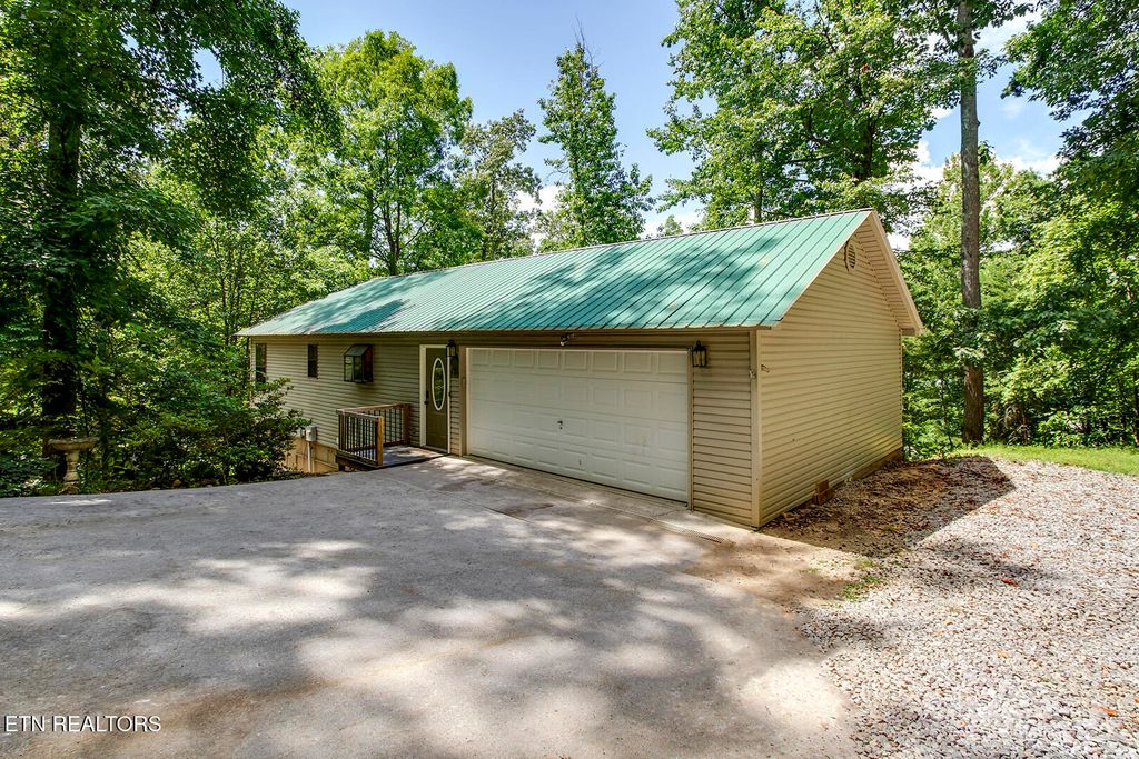 Photo of 454 Davis Drive, Kingston, TN 37763 (MLS # 1306656)