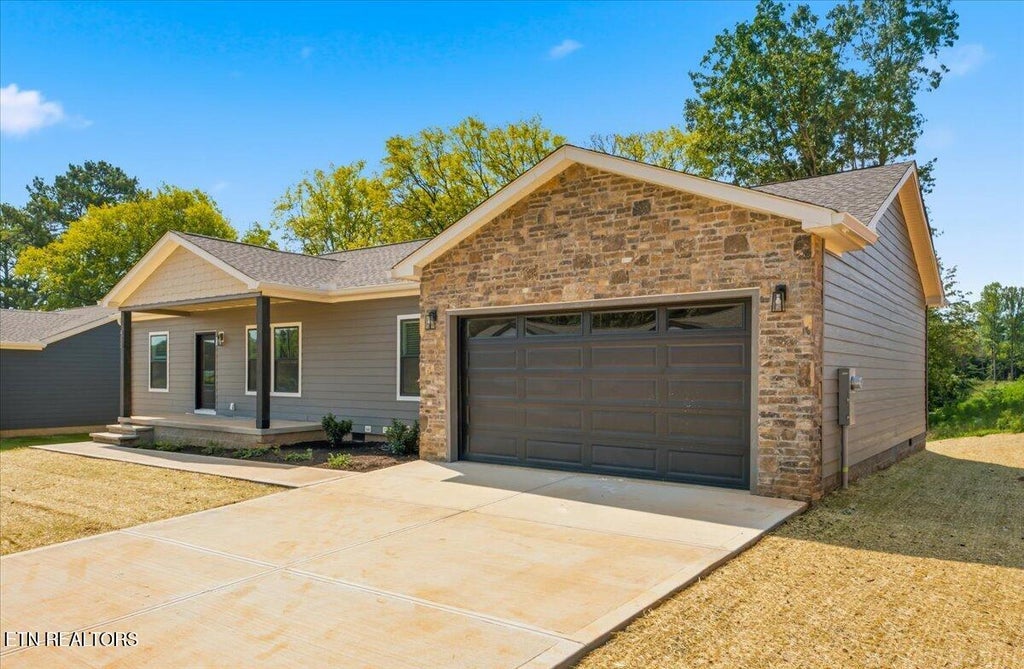 Photo of 450 Federal Ferry Circle, Vonore, TN 37885 (MLS # 1350370)