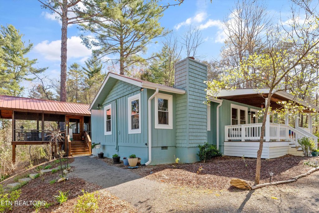 Photo of 151 Gold Miners Rd, Tellico Plains, TN 37385 (MLS # 1297365)