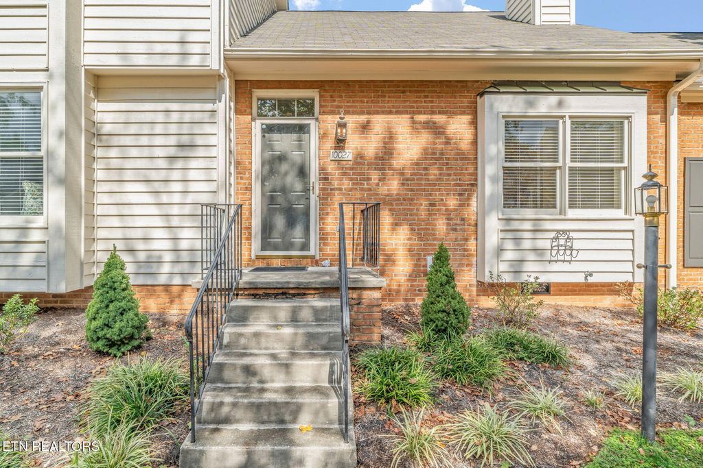 Photo of 10027 Mccormick Place, Knoxville, TN 37923 (MLS # 1318451)
