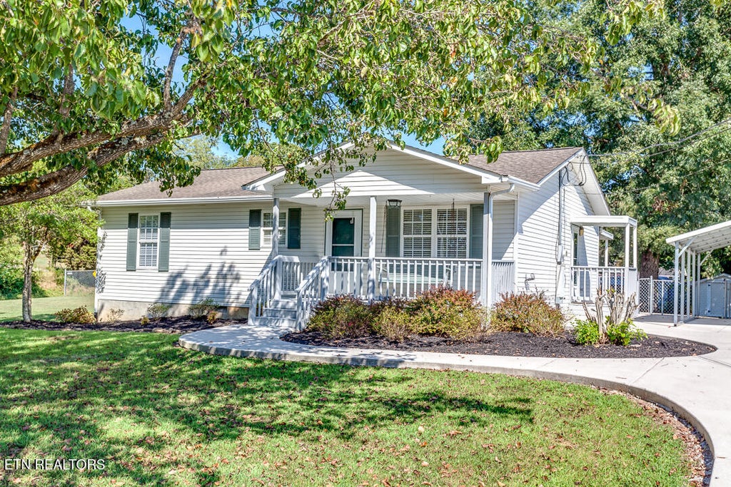 Photo of 3735 Jubilee Circle, Maryville, TN 37801 (MLS # 1355298)